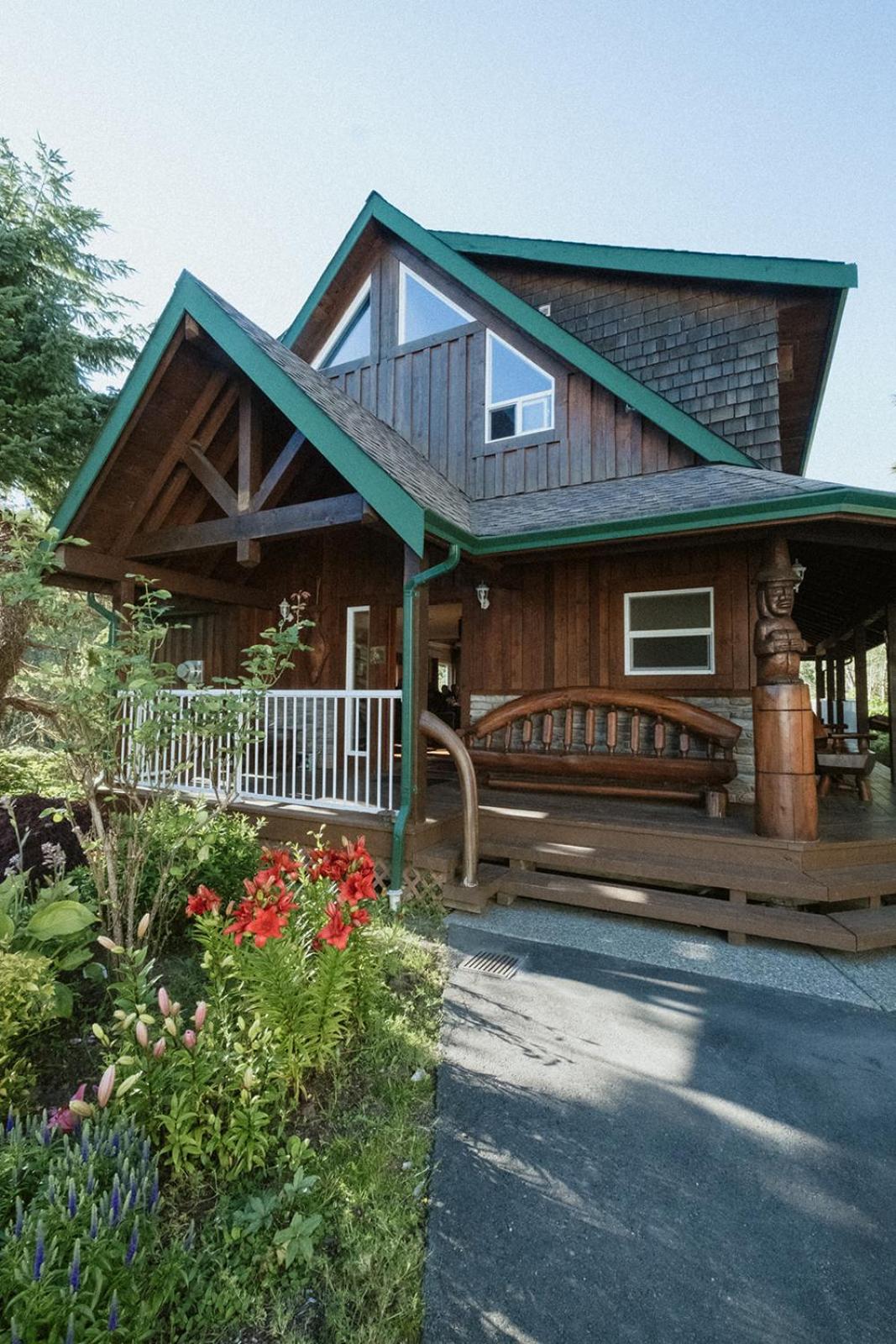 Wild Coast Wilderness Resort Port Renfrew Eksteriør billede